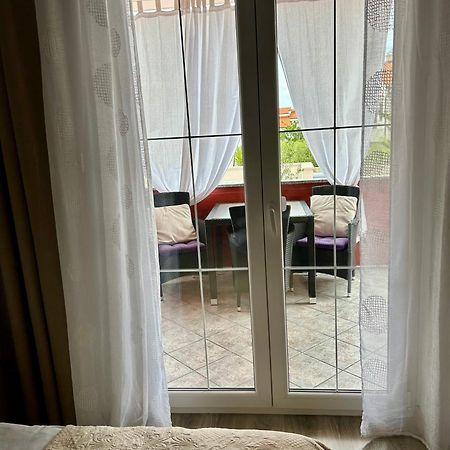 Apartments Mare 푸나트 외부 사진
