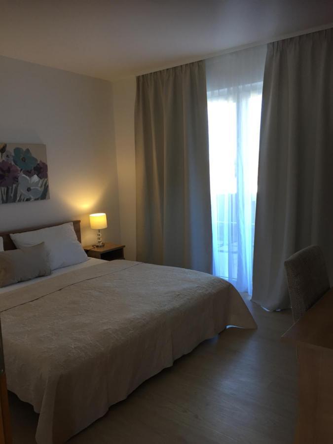 Apartments Mare 푸나트 외부 사진