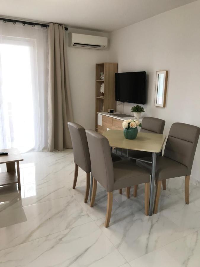 Apartments Mare 푸나트 외부 사진