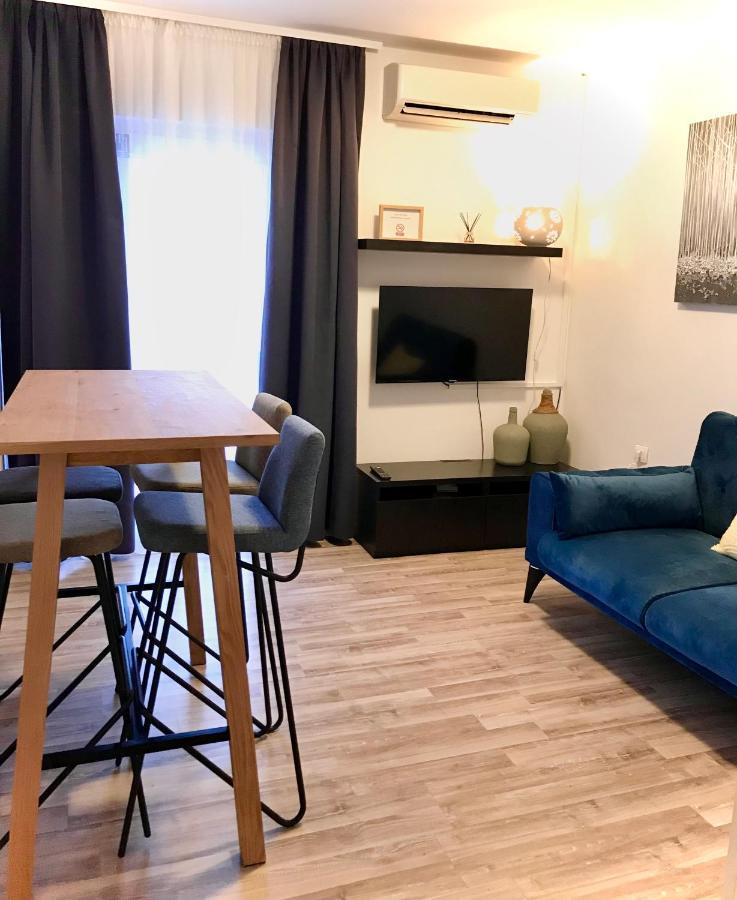 Apartments Mare 푸나트 외부 사진
