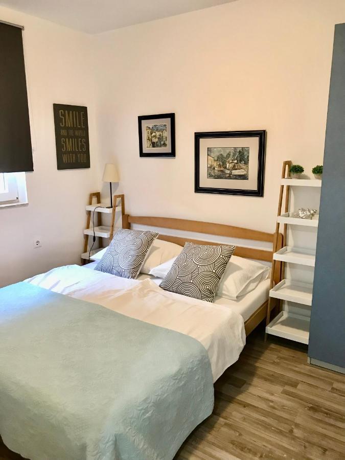 Apartments Mare 푸나트 외부 사진