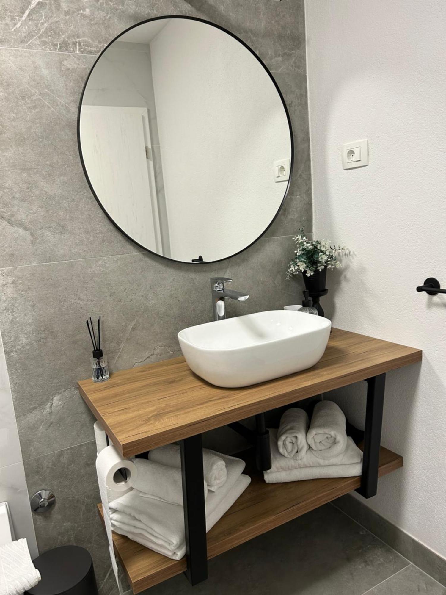 Apartments Mare 푸나트 외부 사진