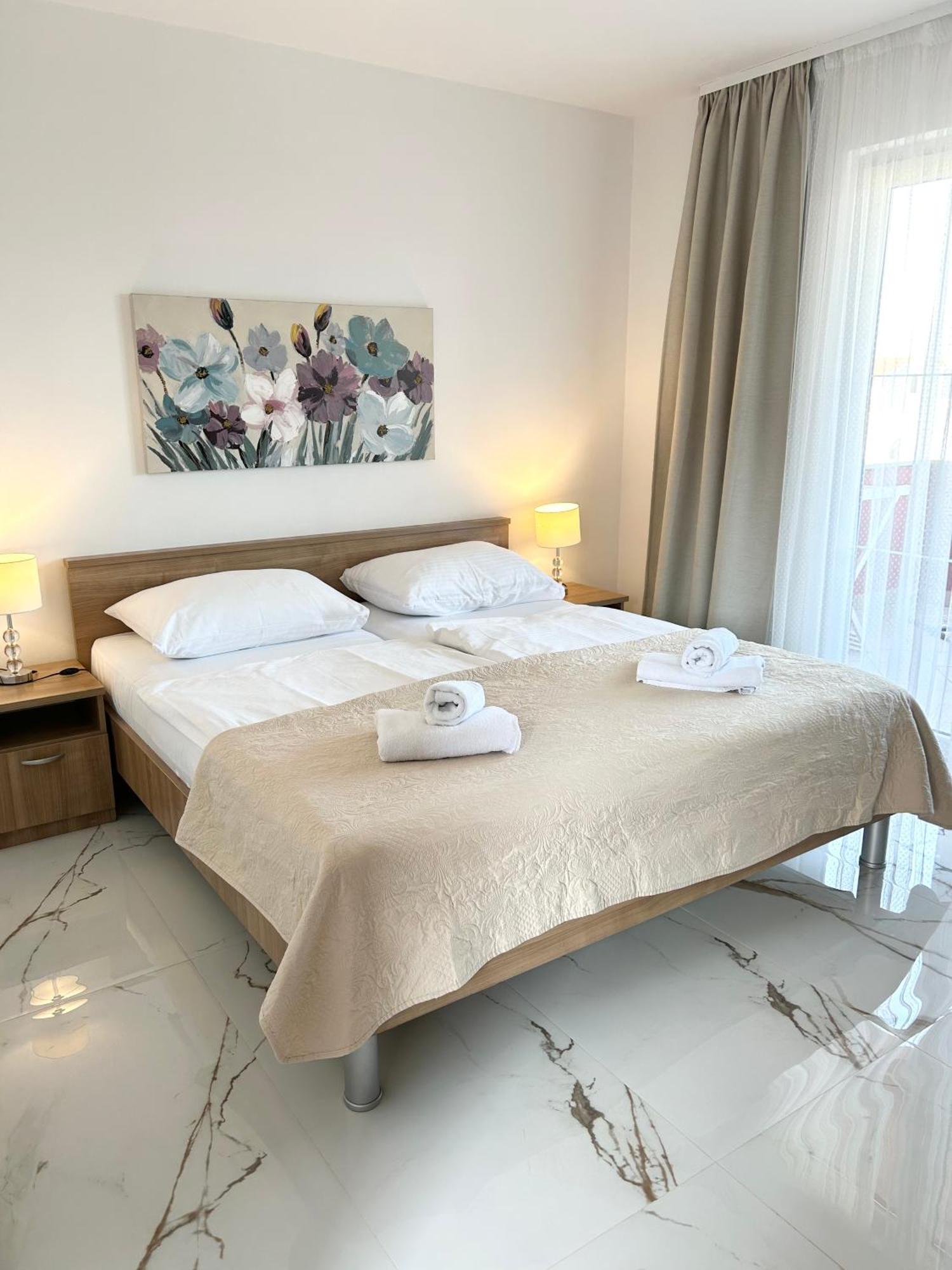Apartments Mare 푸나트 외부 사진