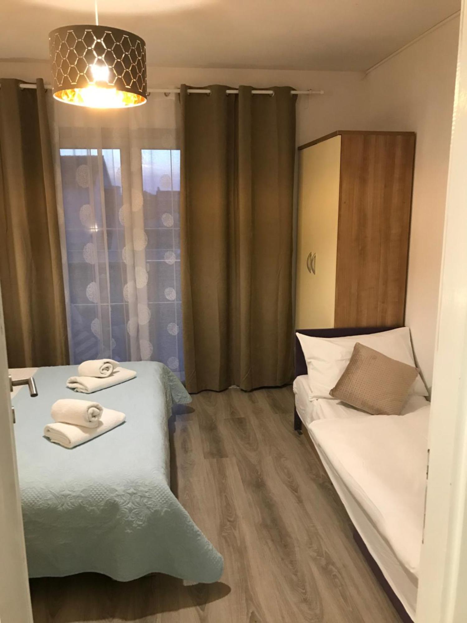 Apartments Mare 푸나트 외부 사진